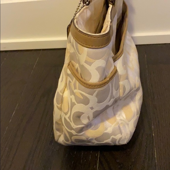 Coach purse - Picture 3 of 10